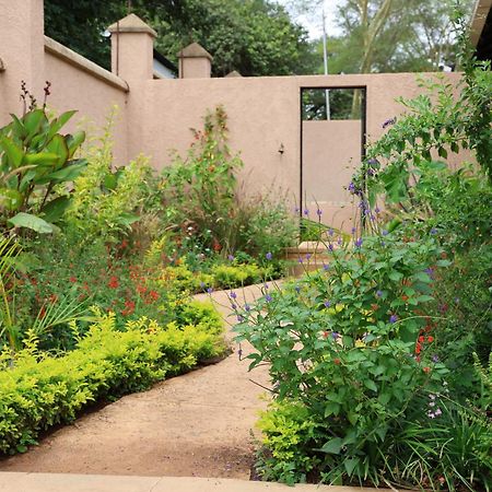 Bed and Breakfast The Victorian Manor Victoria Falls Esterno foto