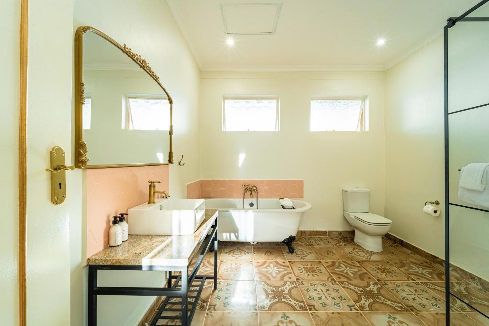 Bed and Breakfast The Victorian Manor Victoria Falls Esterno foto