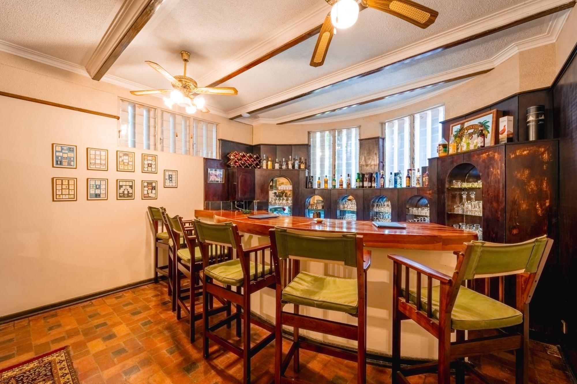 Bed and Breakfast The Victorian Manor Victoria Falls Esterno foto